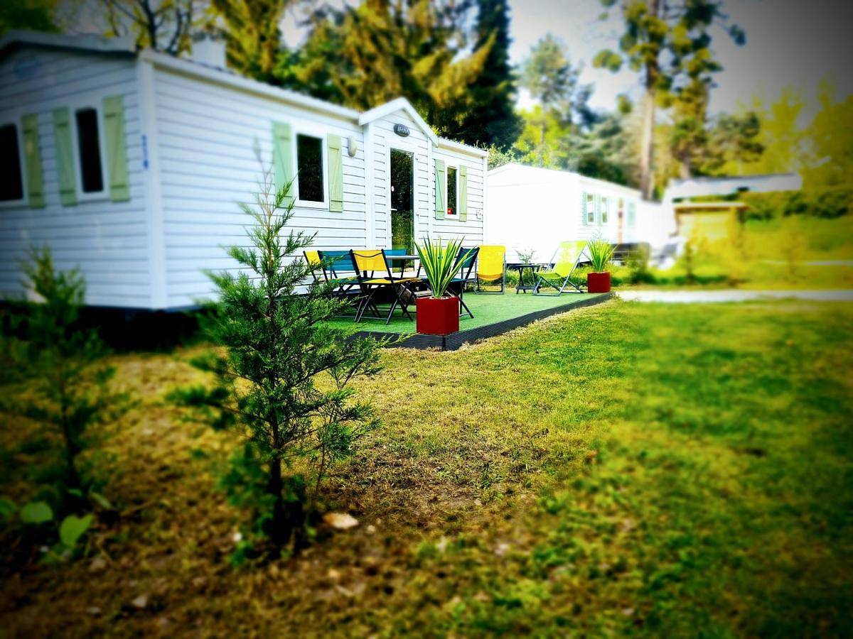 Mobile Home in Saint-Chéron, Essonne