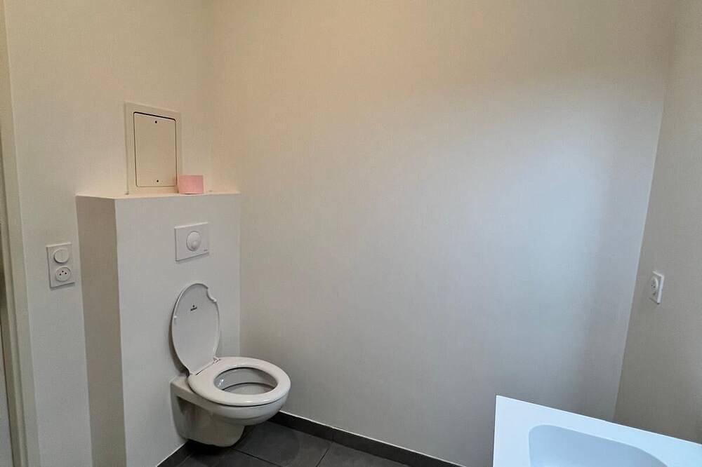 Entire apartment, Bright apartment in Cergy in Cergy, Val-d'Oise