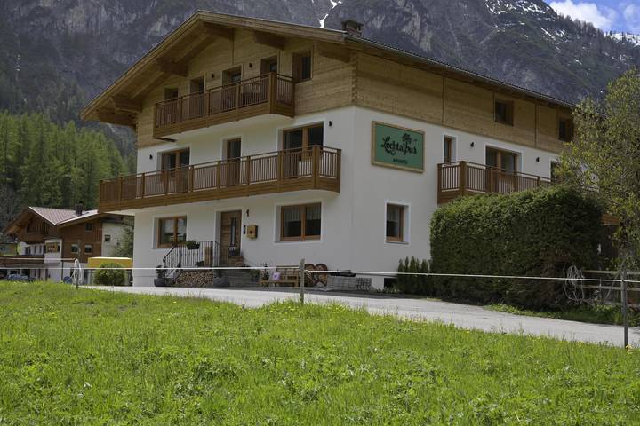 Gîte pour 2 personnes, avec balcon et vue à Holzgau - 3