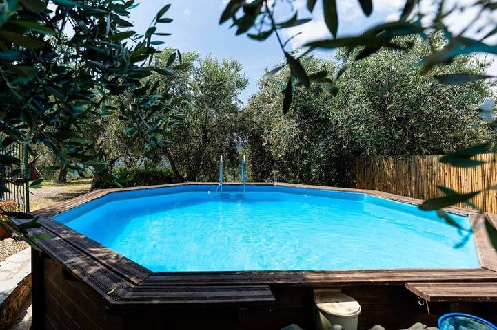 Ferienhaus für 10 Personen, mit Pool und Balkon sowie Garten