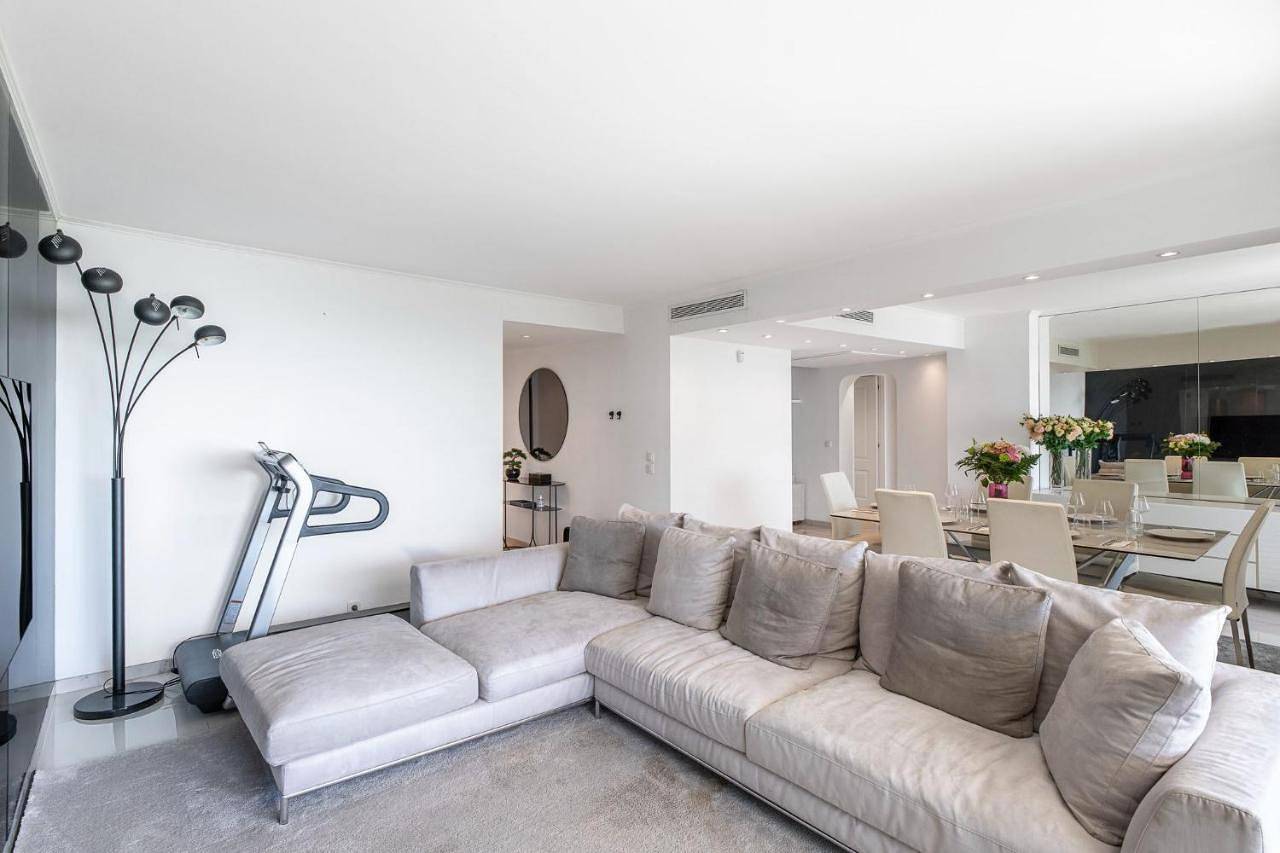 Cały apartament, Luxueux 4 Pièces - Jacuzzi - Piscine - Frontière Monaco in Cap-d'Ail, Wybrzeże Morza Śródziemnego (Francja)