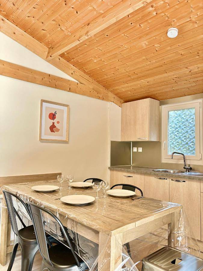 Location de vacances pour 4 personnes, avec Jacuzzi ainsi que Terrasse et Jardin à Saint-Romain-de-Jalionas - 4