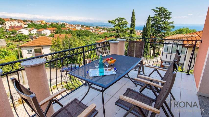 Maison d’hôte pour 4 personnes, avec jardin ainsi que balcon et vue à Rijeka