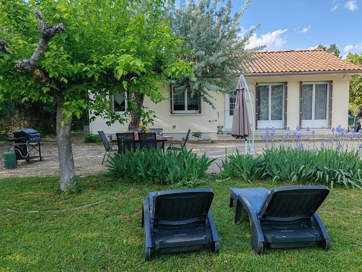 Three-Bedroom House in Jonquières, Vaucluse
