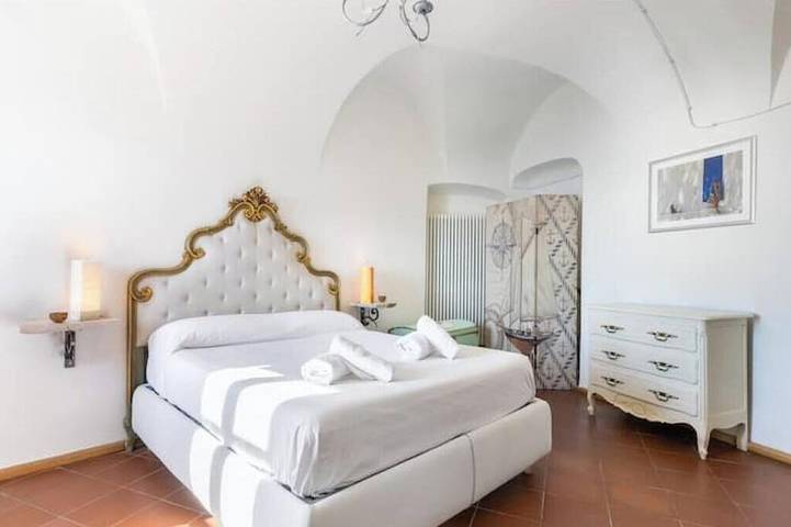 Appartamento intero, Hostdomus -  Luce di Verezzi in Borgio Verezzi, Riviera di Ponente