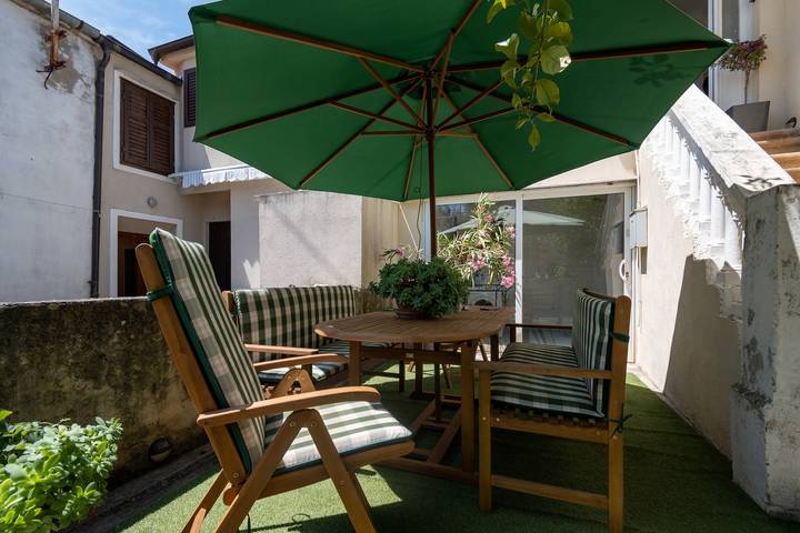 Ferienhaus für 4 Personen, mit Balkon/Terrasse auf Dugi Otok