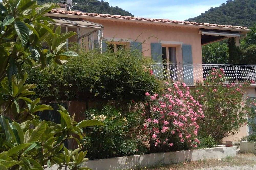 Maison Familiale Dans les Vignes in Séguret, Vaucluse