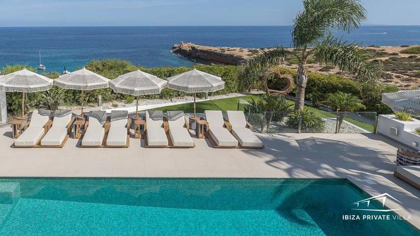 Chalet para 10 personas, con Balcón y Terraza además de Jardín y Piscina en Cap Martinet
