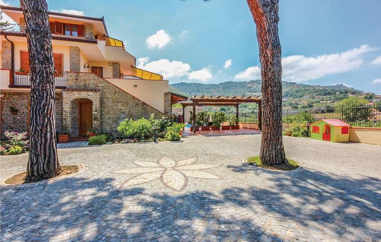 Ferienwohnung für 8 Personen in Santa Maria di Castellabate