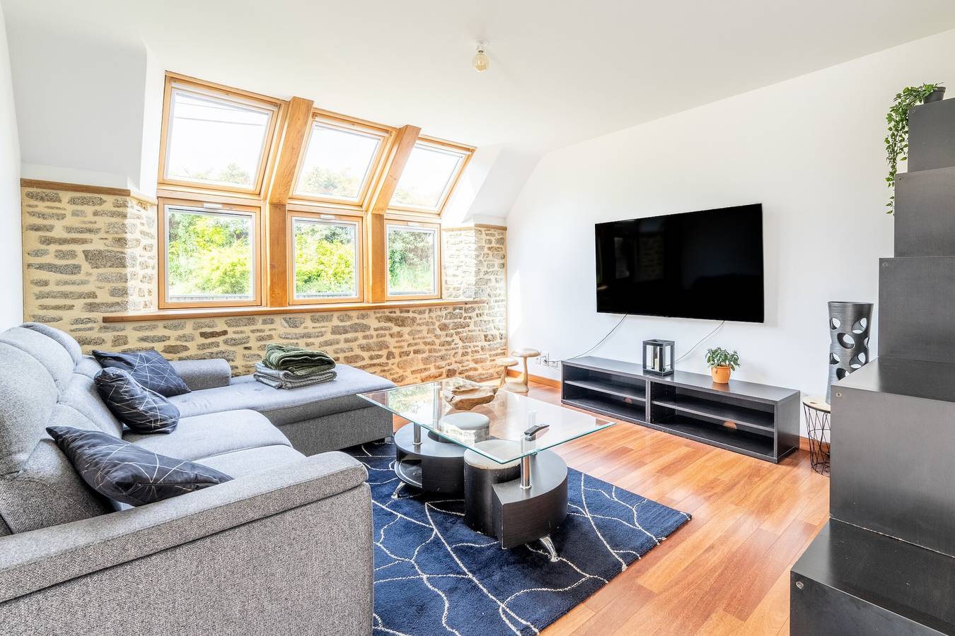 Villa Ti Coz Piscina Interior, terraza privada, jardín privado y Wi-Fi in Caden, Región de Vannes