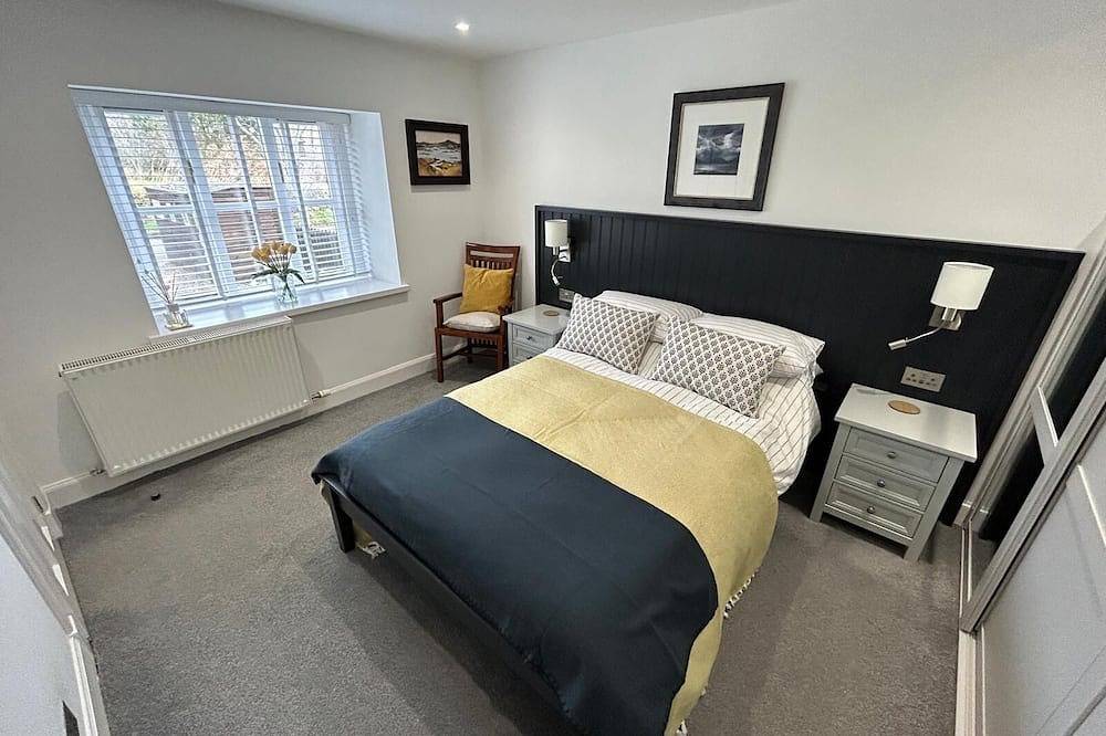 Schilderachtige traditionele cottage met modern interieur, Drumnadrochit, Loch Ness in Drumnadrochit, Highlands