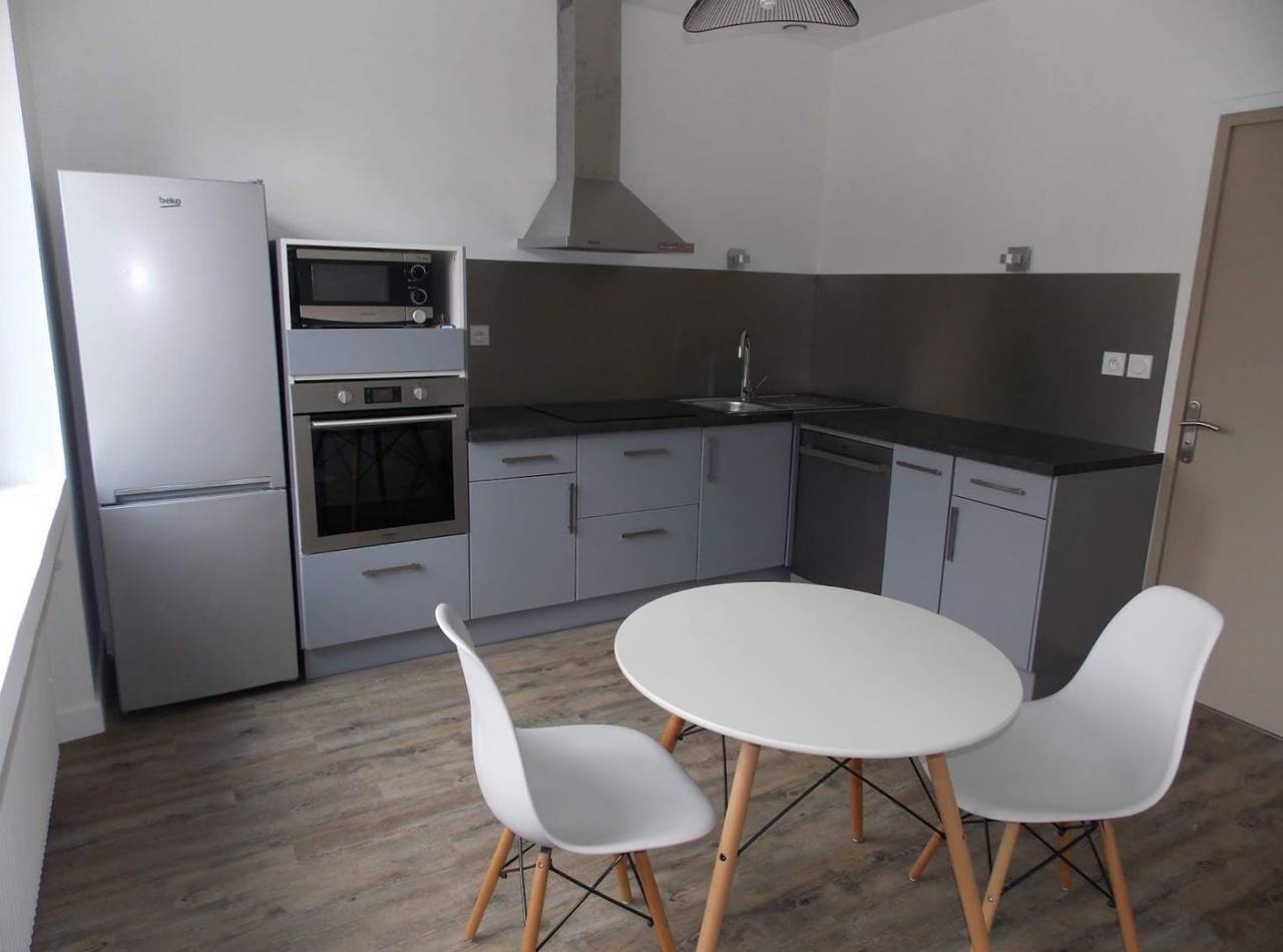 Maison Quaire Rénovée avec jardin in La Bourboule, Parc naturel régional des Volcans d'Auvergne
