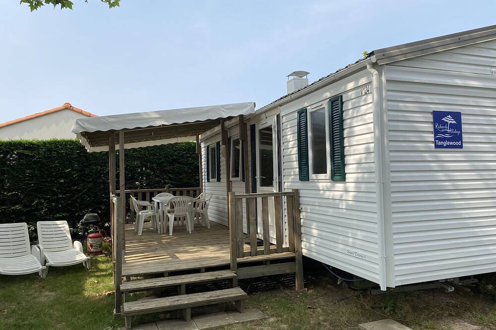 ¡Una casa móvil de 3 dormitorios excepcionalmente limpia y bien mantenida en una ubicación encantadora! in Jard-sur-Mer, Vandea