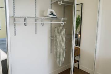 Loft for 3 Guests in Santa Ana, Southern California, Picture 3