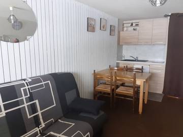 Chalet pour 4 Personnes dans Lac des Hermines, Besse-et-Saint-Anastaise, Photo 3