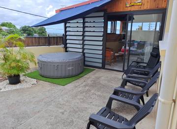 Gîte pour 4 personnes, avec balcon et jacuzzi sur l' Île de la Réunion