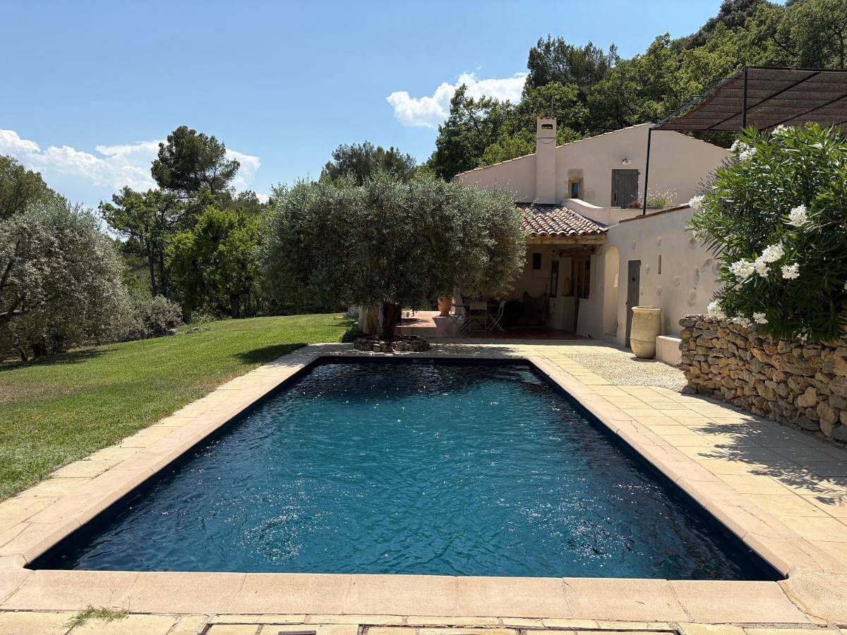 Double Room with Garden View in Lurs, Parc naturel régional du Luberon