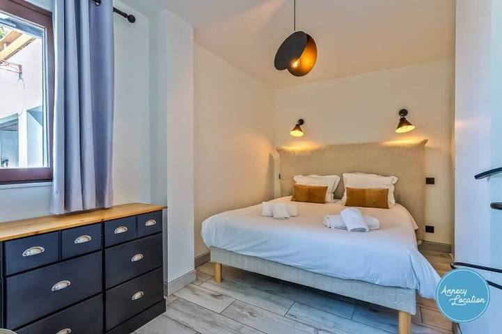 Appartement entier, La Bergerie T2 : Appartement vue Lac et Montagnes. in Talloires, Talloires-Montmin