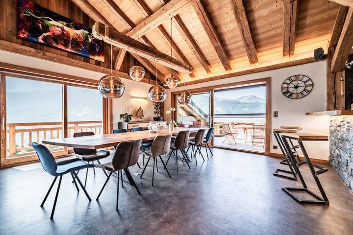 Chalet 'Le Perray Alpine Lodge' mit Bergblick, privater Terrasse und Wlan in Abondance, Les Portes du Soleil