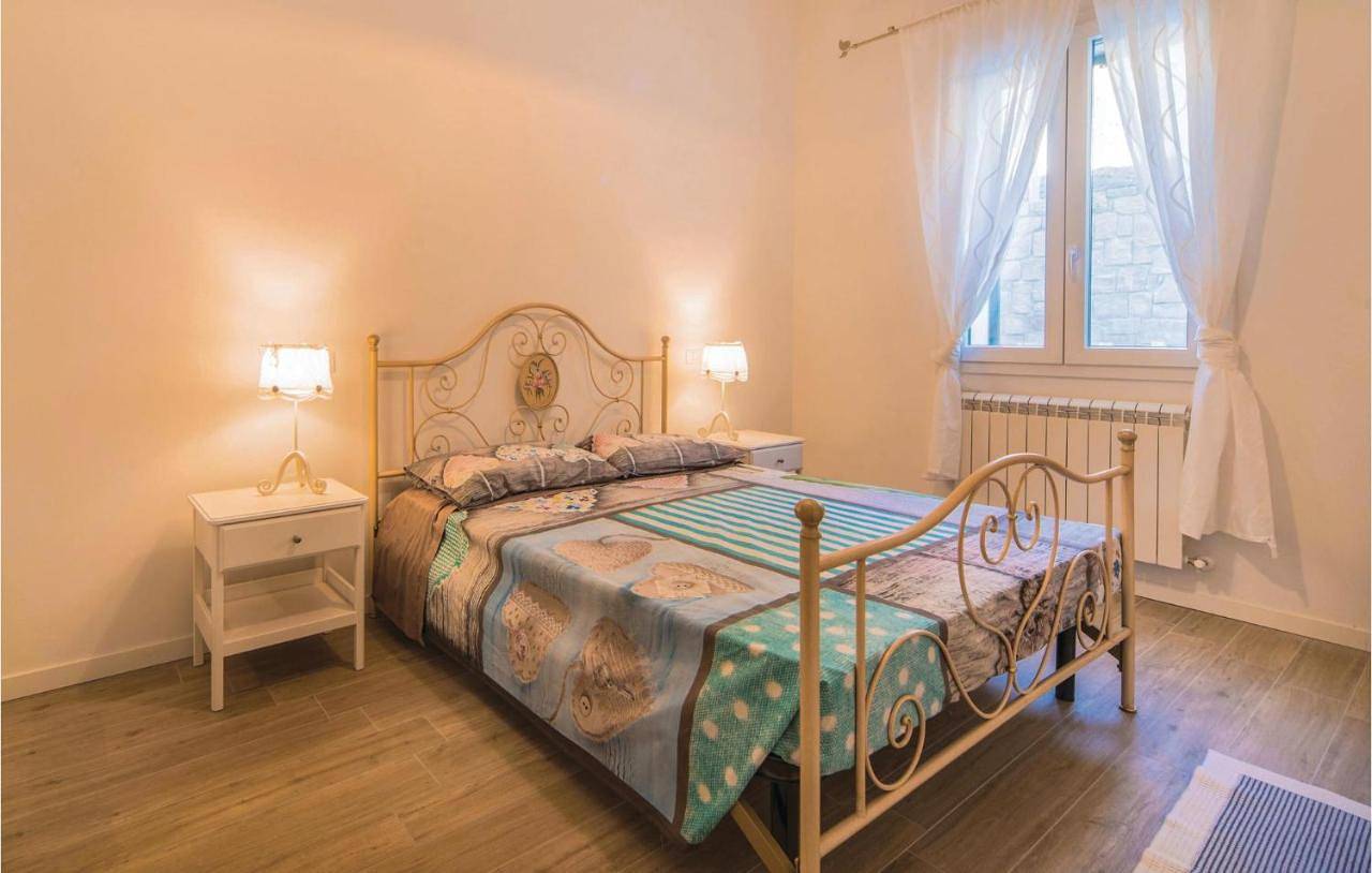 Cały apartament, Awesome Apartment In Valnogaredo Pd in Cinto Euganeo, Wzgórza Euganejskie