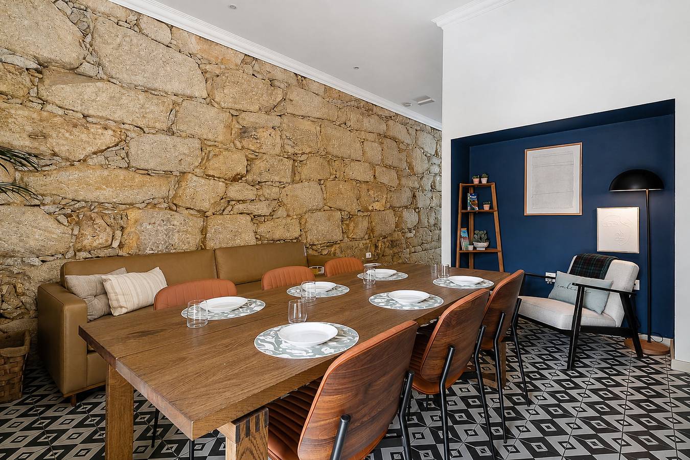 Ganze Wohnung, Ferienwohnung für 2 Personen mit Garten in Porto, Porto Distrikt