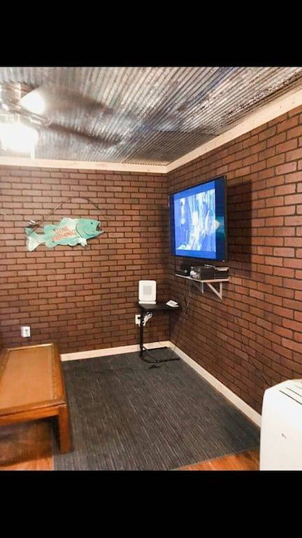 Lake House for 2 Guests in Lake Guntersville, Alabama