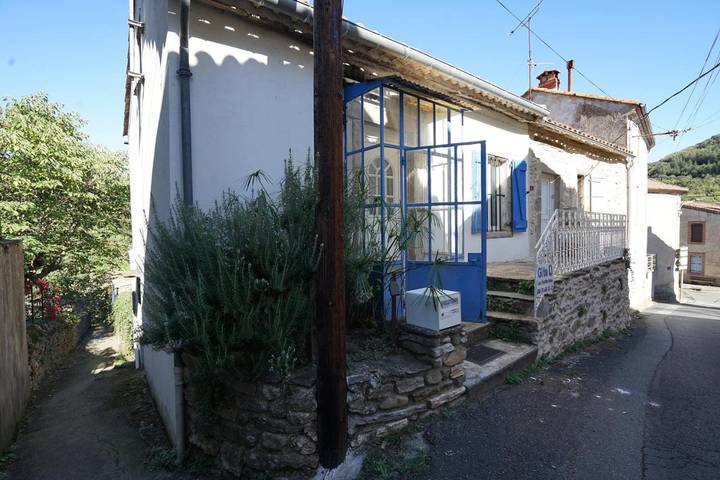 Location de vacances pour 4 personnes, avec vue et jardin, adapté aux familles à Prémian