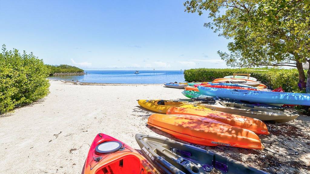 Keezy Dream House + Beach, Pool & Kayaks - Anglers Reef 119 in Windley Key, Islamorada