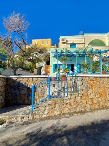 Gîte pour 3 personnes, avec vue et balcon dans Panormos