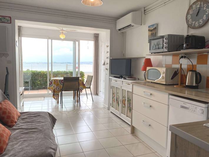 Apartamento entero, Encantador T1 con aire acondicionado, WIFI, parking en Balaruc-les-Bains in Balaruc-les-Bains, Costa mediterránea (Francia)