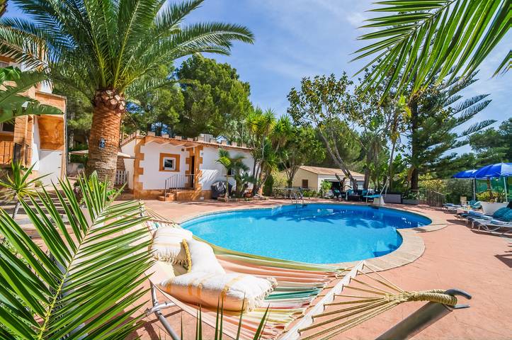 Ferienwohnung für 4 Personen, mit Garten und Terrasse sowie Pool - 1