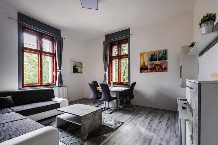 Ferienwohnung für 6 Personen, mit Ausblick in Györ