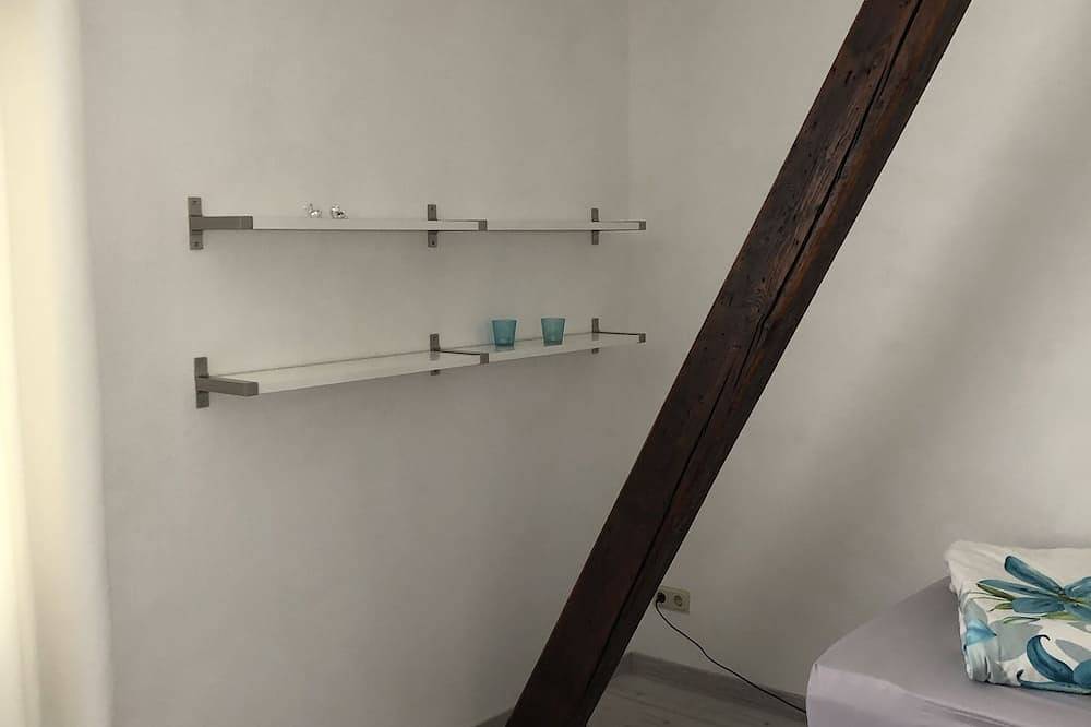Ganze Wohnung, Moderne 76 qm gemütliche Fewo.  mit Blick auf die beliebten Spiegelsberge. in Halberstadt, Magdeburger Börde