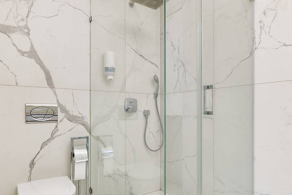 Ganze Wohnung, Delightful luxury apartment with Ac in the Center Częstochowa in Śródmieście, Częstochowa