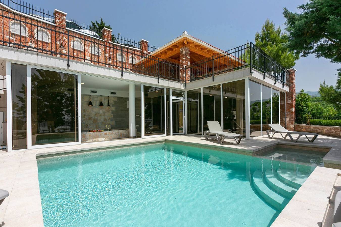Ganze Wohnung, Luxuswohnung mit Pool, Sauna, Gym direkt am Meer in Novi Vinodolski, Primorje-Gorski Kotar
