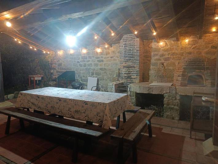 Casa rural para 7 personas, con vistas además de balcón y jardín en Valle de Cabuérniga