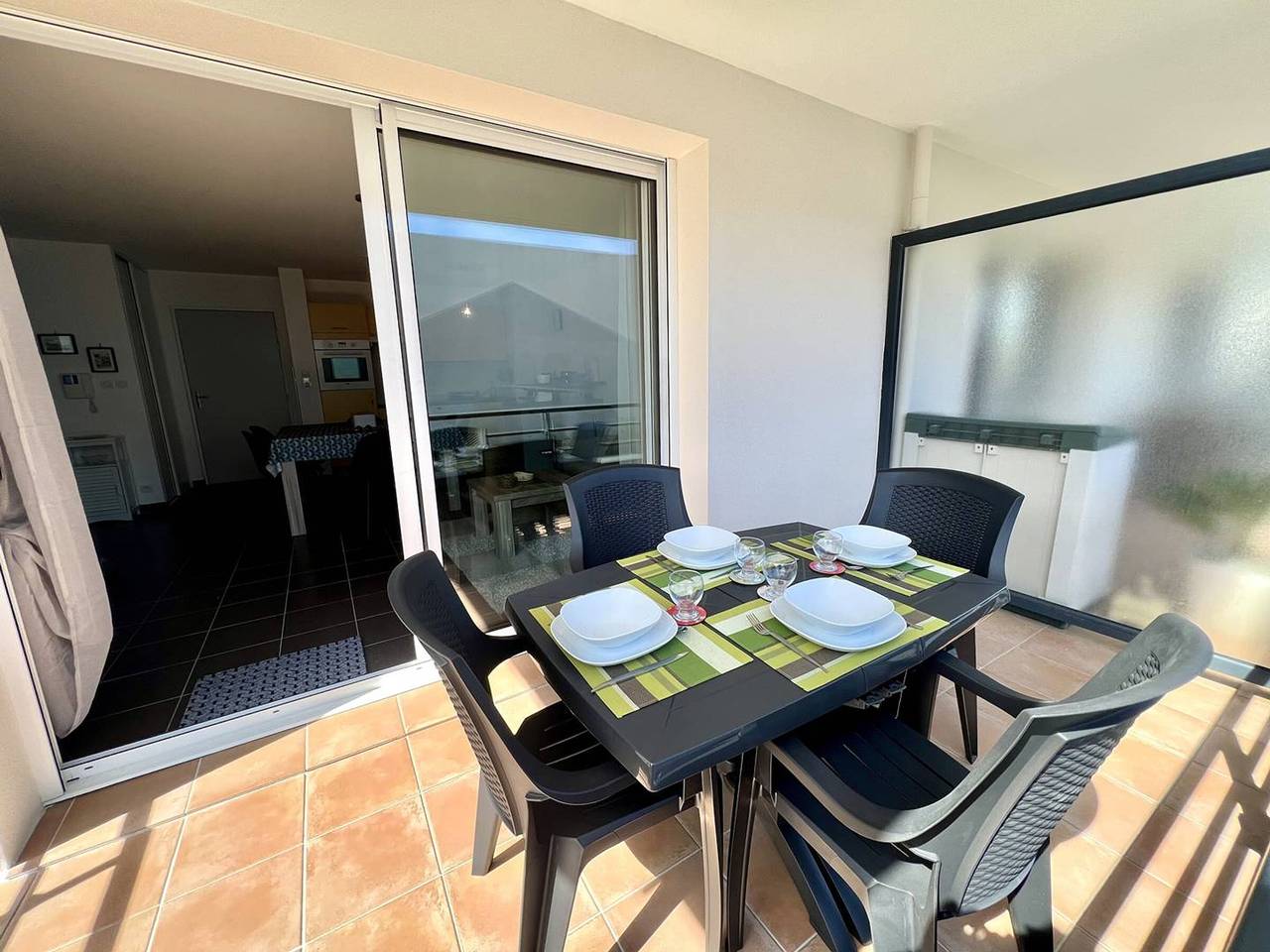 Appartement entier, Étel: Appartement T2, Terrasse Sud, Près du Port, Parking, Animaux Permis in Étel, Côte des Mégalithes
