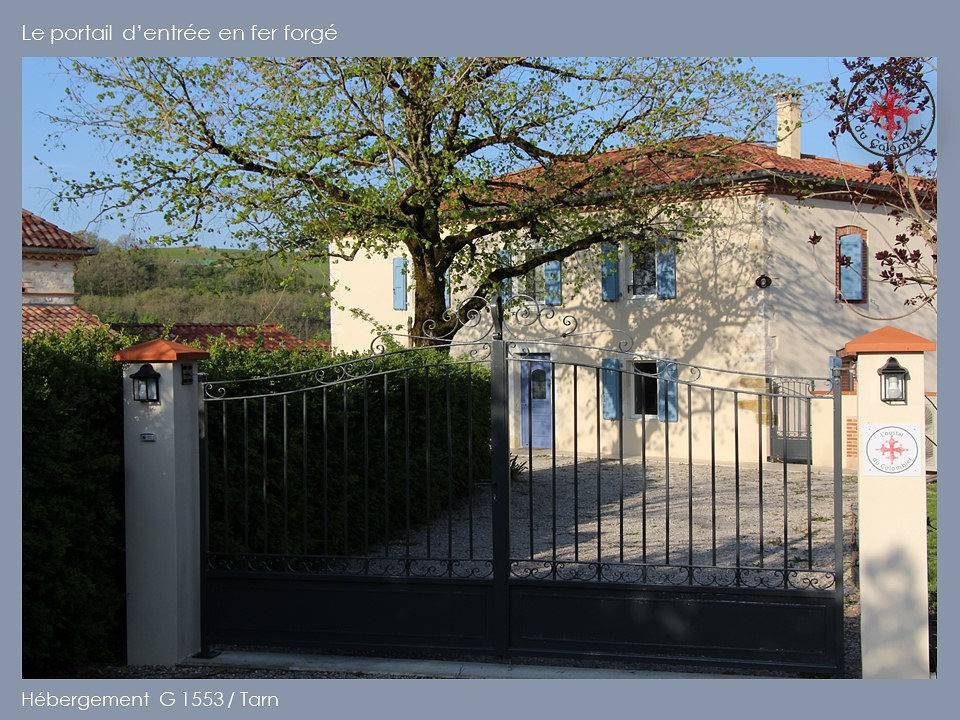 L'Oustal du Colombier, maison climatisée et piscine chauffée in Dénat, Région d'Albi