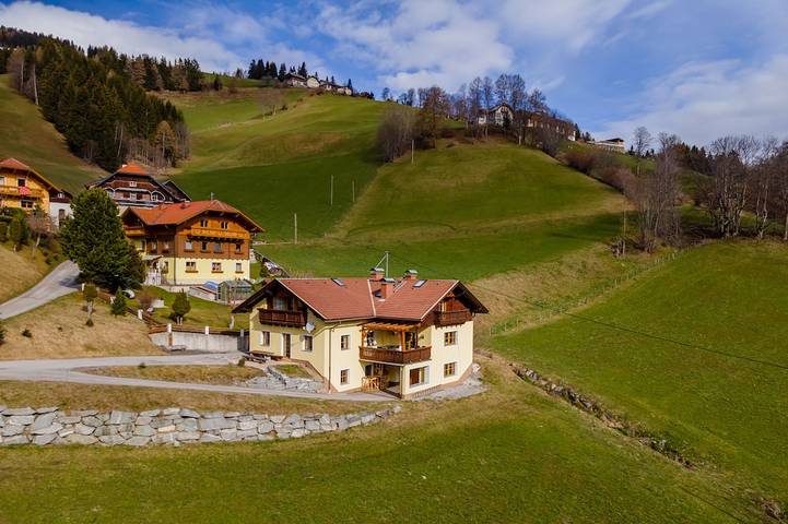 Bauernhof für 19 Personen, mit Garten und Whirlpool sowie Balkon und Sauna