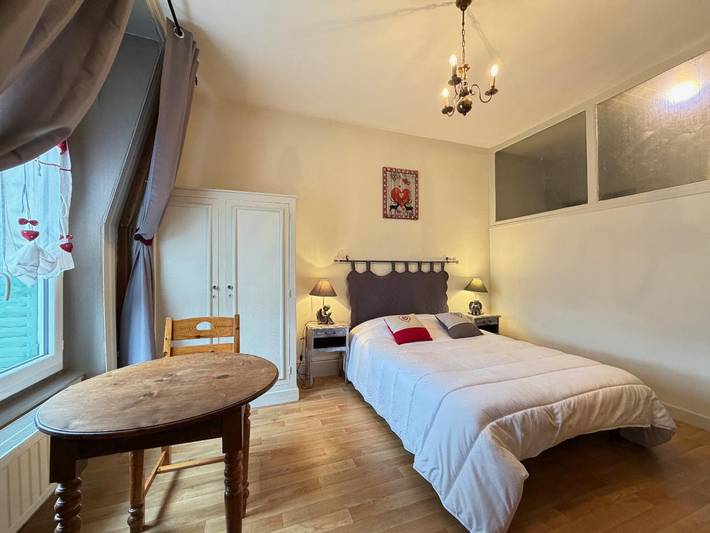 Appartement entier, Mont-Dore - T3 Centre, Wifi, 100m Commodités in Mont-Dore, Parc naturel régional des Volcans d'Auvergne