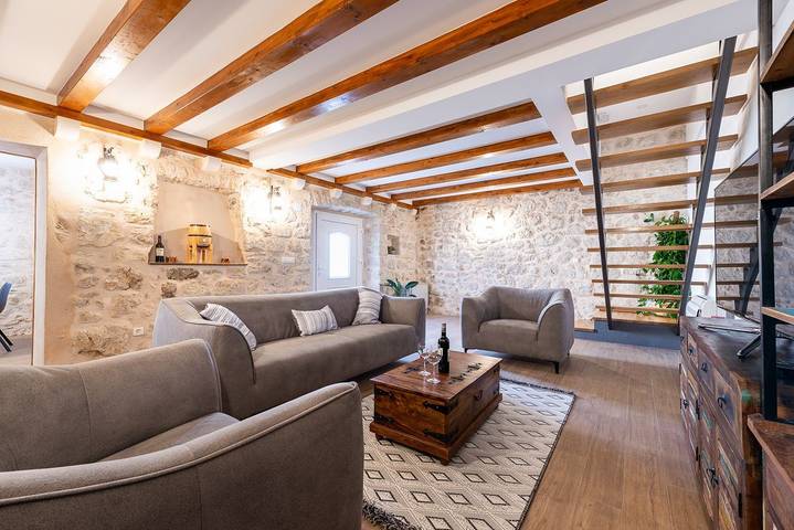 Villa pour 6 personnes, avec terrasse et jardin ainsi que sauna et piscine à Srebreno - 3