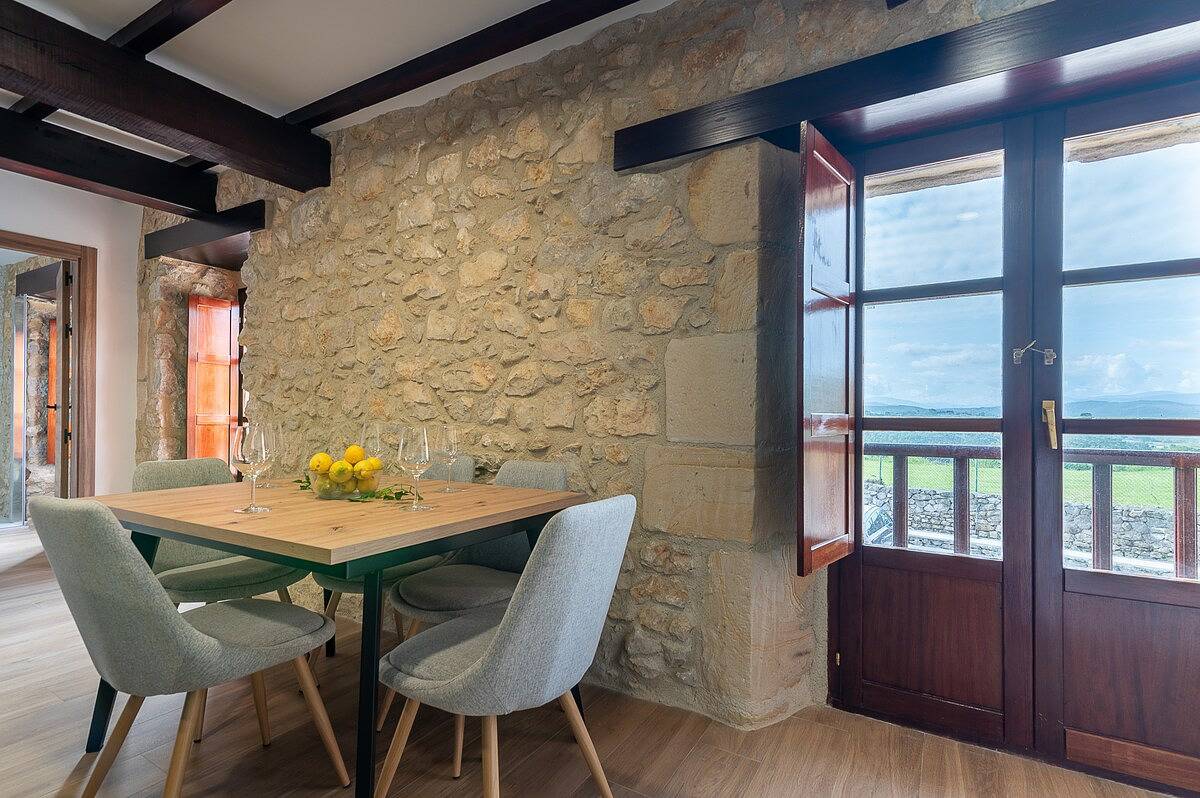 Apartamento entero, Apartamento de vacaciones para 5 personas in Miengo, Costa de Cantabria