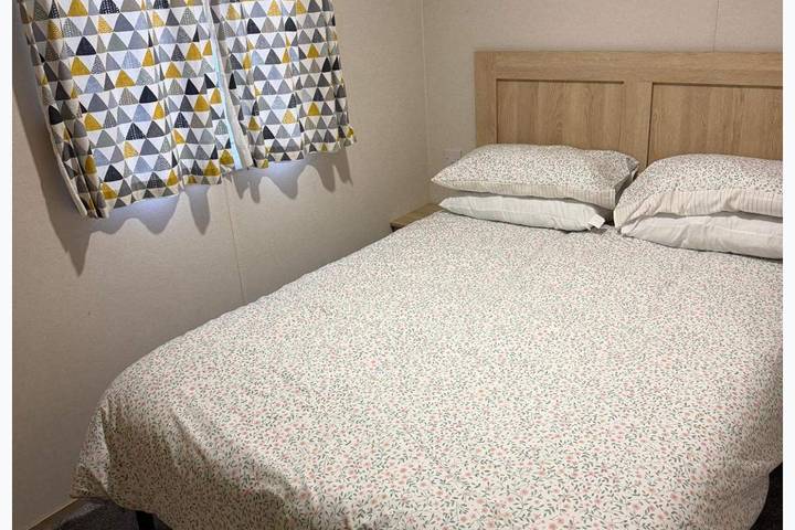 3 Bed Caravan - Free Parking & Wifi in Thornton-Cleveleys, Lancashire