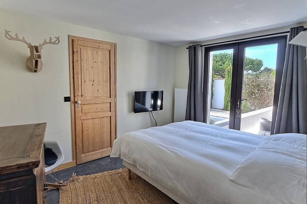 Très belle villa Ile de Ré - piscine chauffée in Loix, Île de Ré