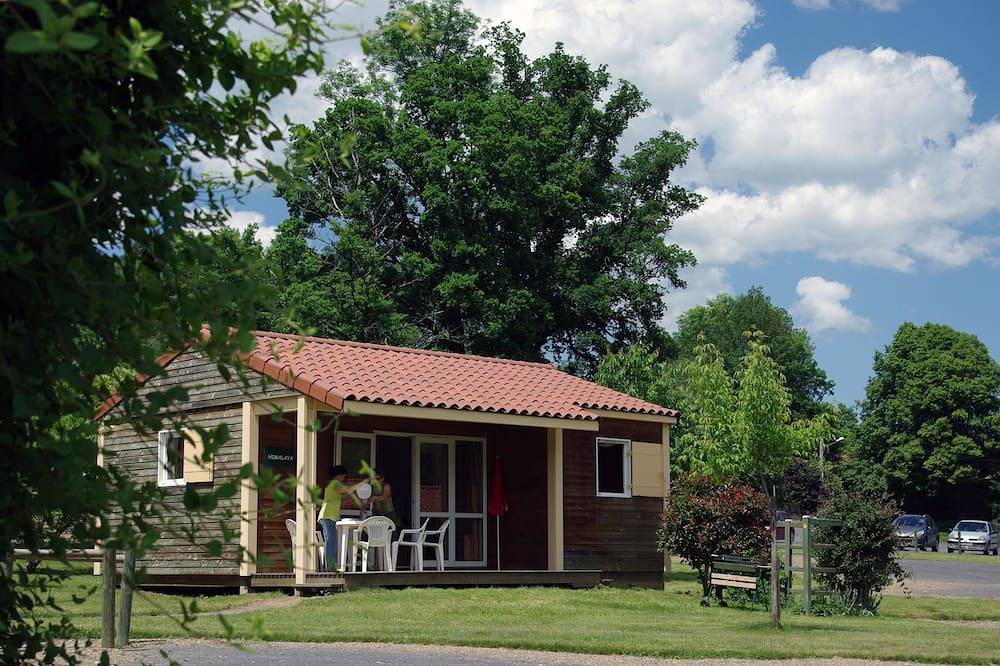Chalet 4 Personnes-Berghütte-Eigenes Badezimmer-Klassisch-Seeblick in Arlanc, Regionaler Naturpark Livradois-Forez