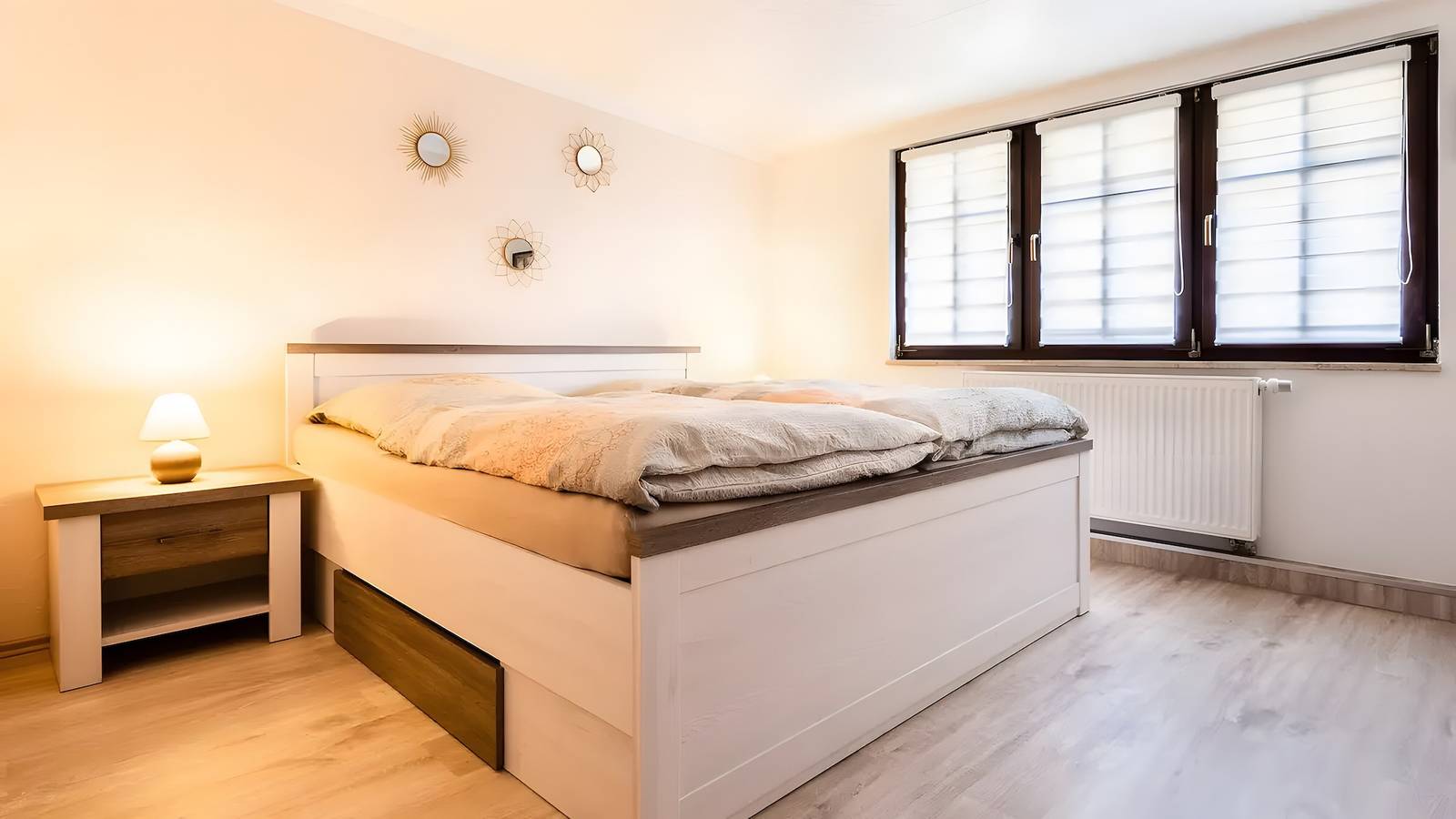 Ganze Wohnung, Apartment für 4 Personen, 90 m², mit Bergblick, Gemeinschaftsterrasse und Wlan in Unterweißbach, Ostthüringen