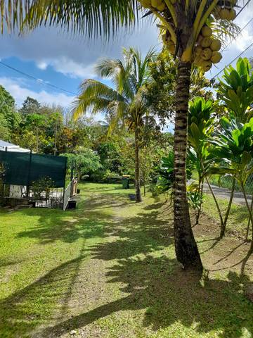 Gîte pour 2 personnes, avec terrasse et jardin à Sainte-Rose