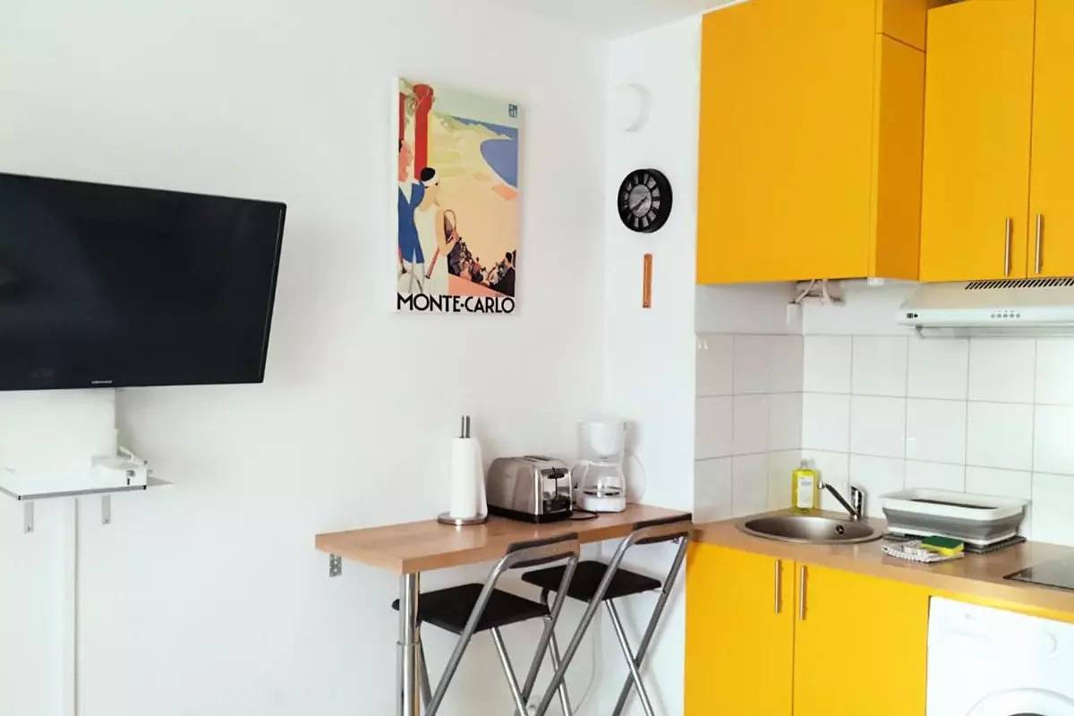 Studio entier, Studio pour 4 Personnes in Sanary-sur-Mer, Côte méditerranéenne (France)