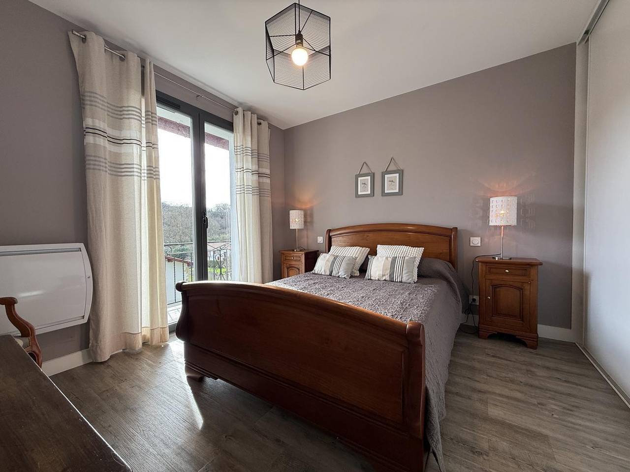 Iduzki-Alde Bi in Souraïde, Region de Bayona