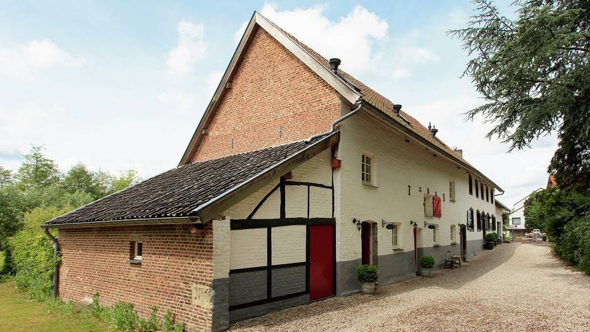 Ferienhaus für 7 Personen, mit Garten und Whirlpool